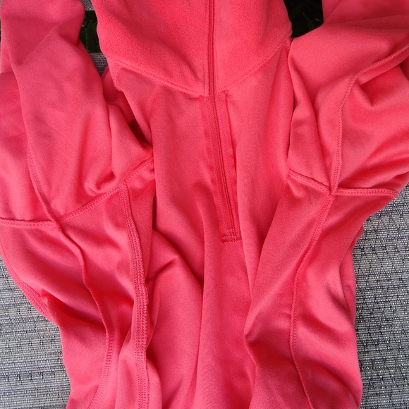 NWT. SIZE L. COLUMBIA Women’s 1/4-zip Soft Fleece Pullover. - Picture 4 of 8